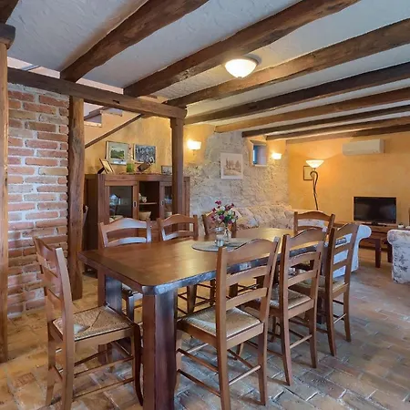 Simone Casa de Férias