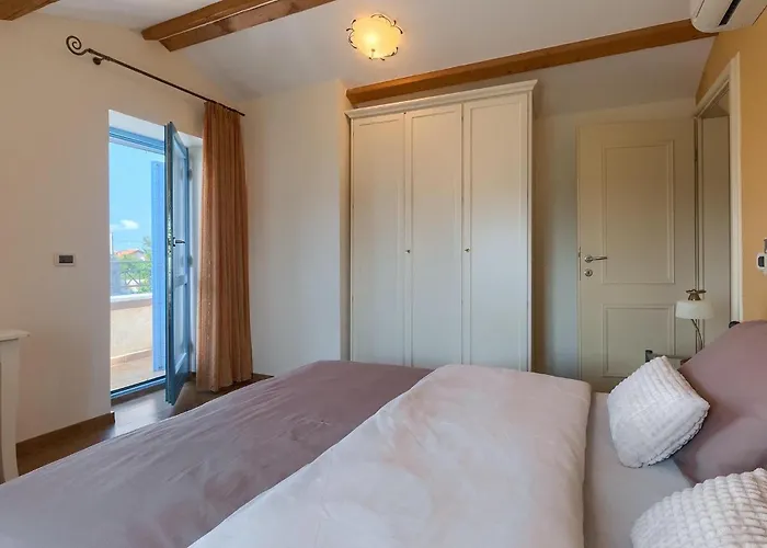 Simone * Πόρετς